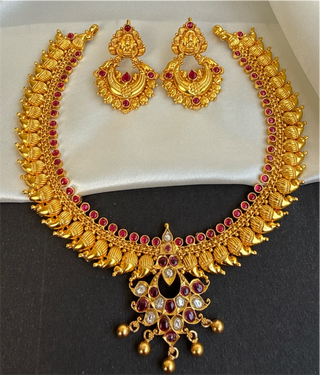 The Tanuja Silver Paisley Necklace