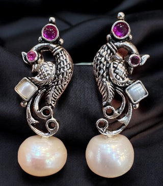 The Amyra  Silver Peacock Pearl Earrings