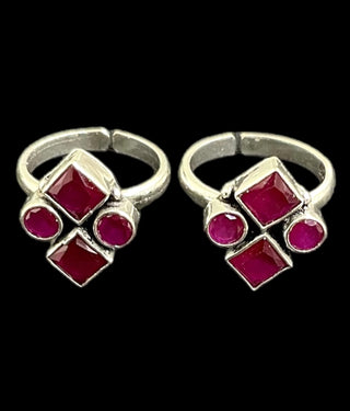 The Nivi Silver  Gemstone Toe-Rings