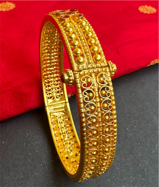 The Samyukta Silver Filigree Openable Bracelet - Single (Size /2.2/2.4/2.6/2.8)