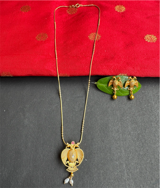 The Yashvi Silver Gandaberunda Pendant & Earrings (Pearl)