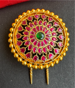 The Usika Silver Kundan Jadau Bridal Hair Pin