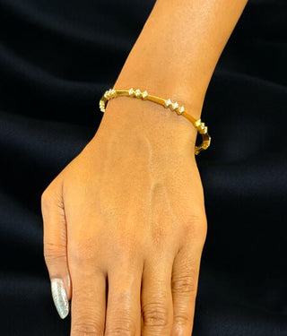 The Abhushana Silver Solitaire Bangle-Single (Size 2.6)