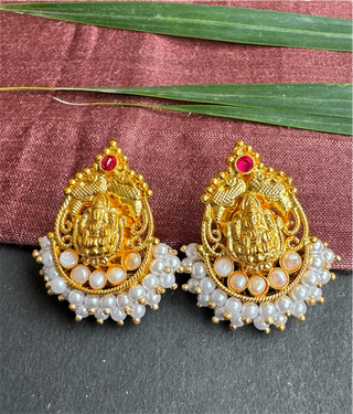 The Svarna Silver Lakshmi Pearl Earrings