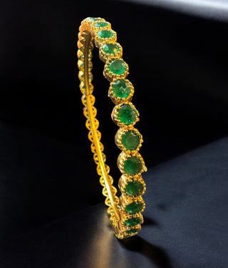 The Tanmaya Silver Green Kemp Bangle-Single (Size /2.2/2.4/2.6/2.8)