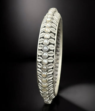 The Moti Tode Silver Pearl Bangle- Single (Oxidised-Size/2.2/ 2.4/2.6/2.8)