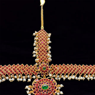 The Amolika Silver Kemp Nethi Chutti/Matha patti & Necklace