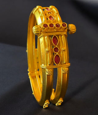 The Madhana Silver Coorgi 2 layer Bracelet-Single (Size 2.2/2.4/2.6/2.8) (Red)