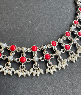 The Sayami Silver Coral Mesh Necklace(Oxidised)