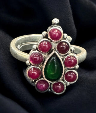 The Avanti Kemp Silver Finger Ring (Oxidised)