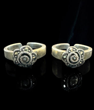 The Mogra Silver Floral Marcasite Toe-Rings