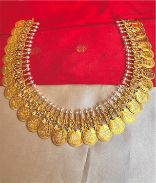 The Svarnika Antique Silver Pearl Kasumala Coin Necklace(Medium)