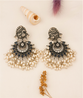 The Marala Silver Blue Kemp & Pearl Earrings