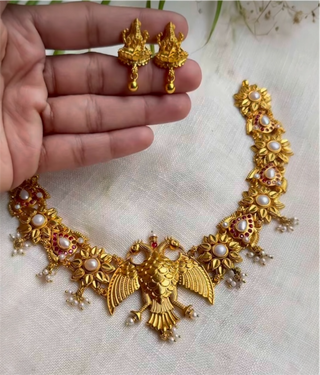 The Atyukti Silver Gandaberunda Pearl Necklace