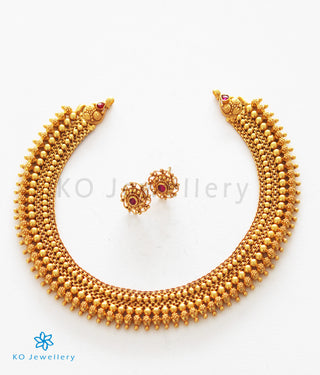 The Sampige Silver Necklace & Earrings