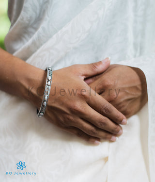 The Ramyati Silver Pearl Bangle-Single (Oxidised/Size/2.2/2.4/2.6/2.8)