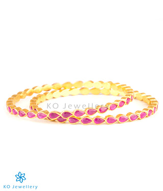 The Artava Silver Kempu Bangle- Single (Red/Size 2.2/2.4/2.6/2.8)