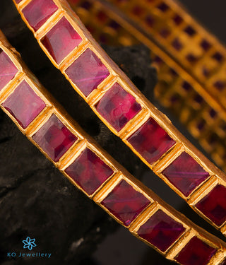 The Aikya Silver Kemp Bangle- Single (Red/Size 2.2/2.4/2.6/2.8)