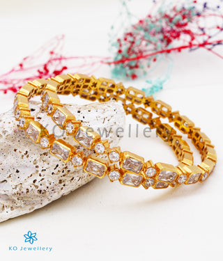 The Mrudula Silver Bangle-Single (White/Size 2.2/2.4/2.6/2.8)