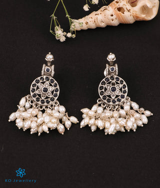 The Vrta Silver Guttapusalu Necklace (Oxidised/Blue)