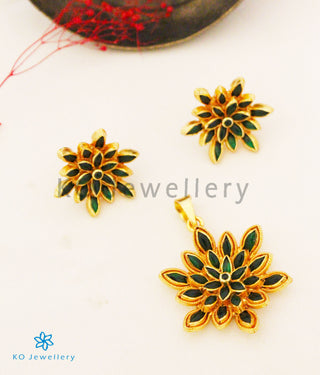 The Padma Silver Lotus Pendant (Green)