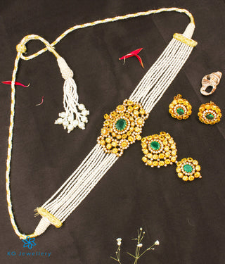 The Chayana Silver  Pearl Necklace Set (Green)