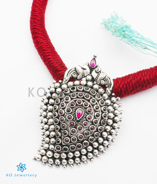 The Prashanti Silver Paisley Thread Necklace (Red)