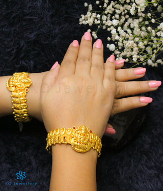 The Pratha Silver Lakshmi Peacock Bangle (Size /2.2/2.4/2.6/2.8)