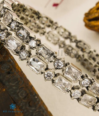 The Mrudula Silver Bangle-Single (Oxidised/White2.2/2.4/2.6/2.8)